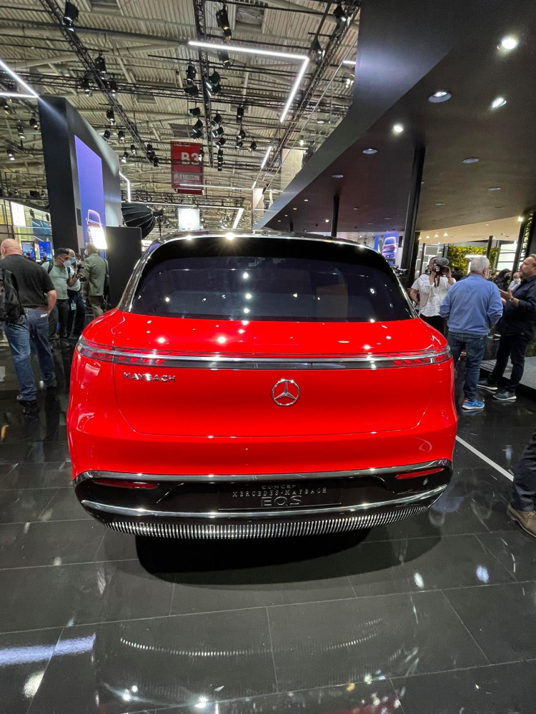 EQS SUV Concept Mercedes Maybach